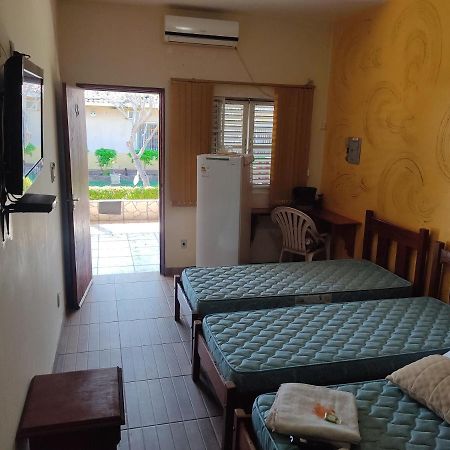 Hotel Pesqueiro Anzol De Ouro Ladário Kültér fotó